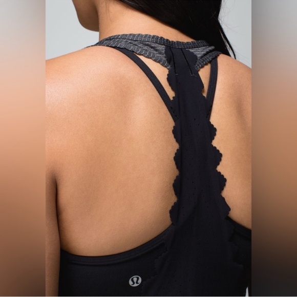 LuLulemon 105 F singlet tank top - Picture 3 of 9
